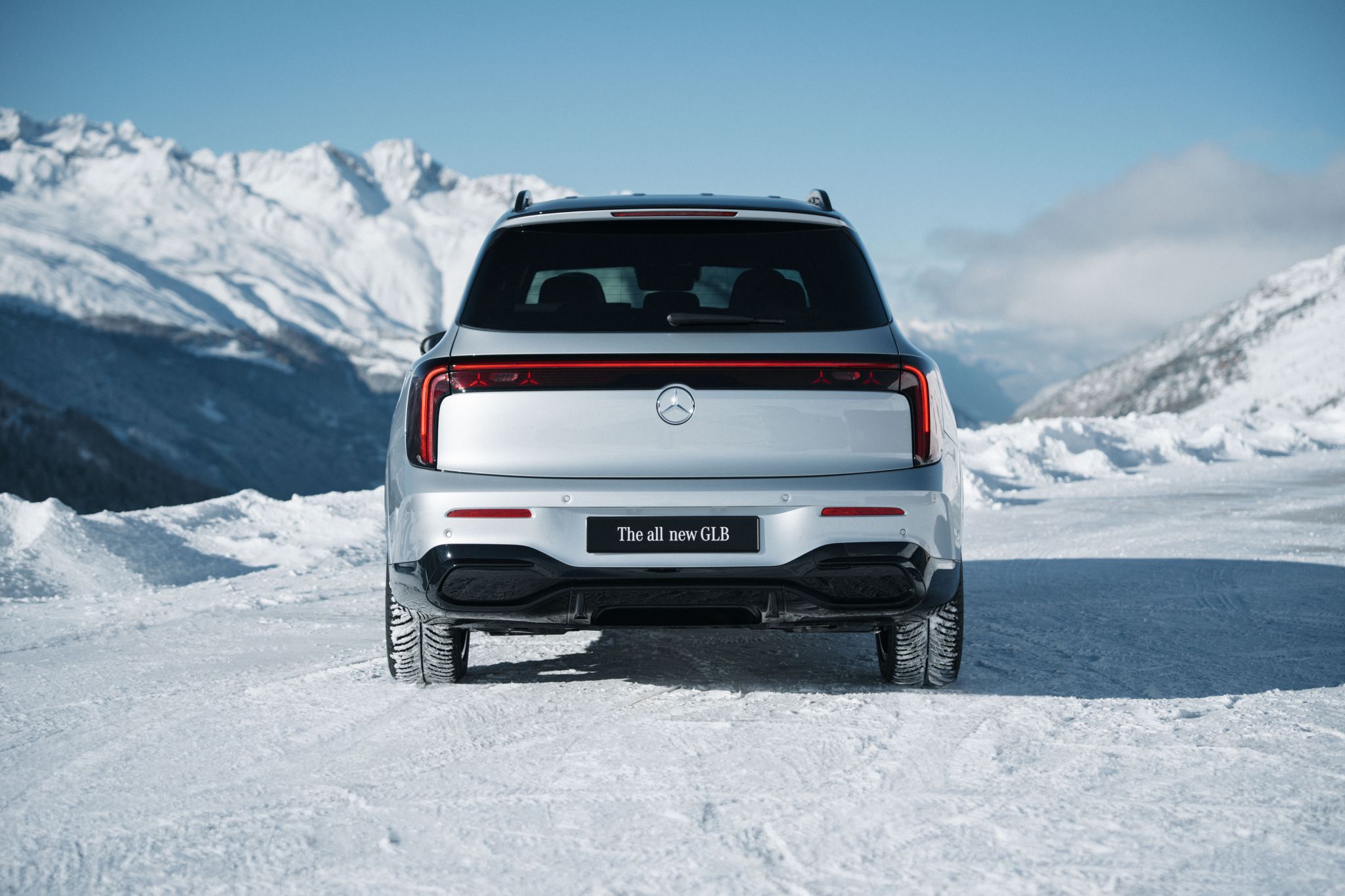 evtrend.de-mercedes-benz-glb-mit-eq-technologie-vorgestellt-1765182389158-1 Mercedes-Benz GLB mit EQ Technologie vorgestellt