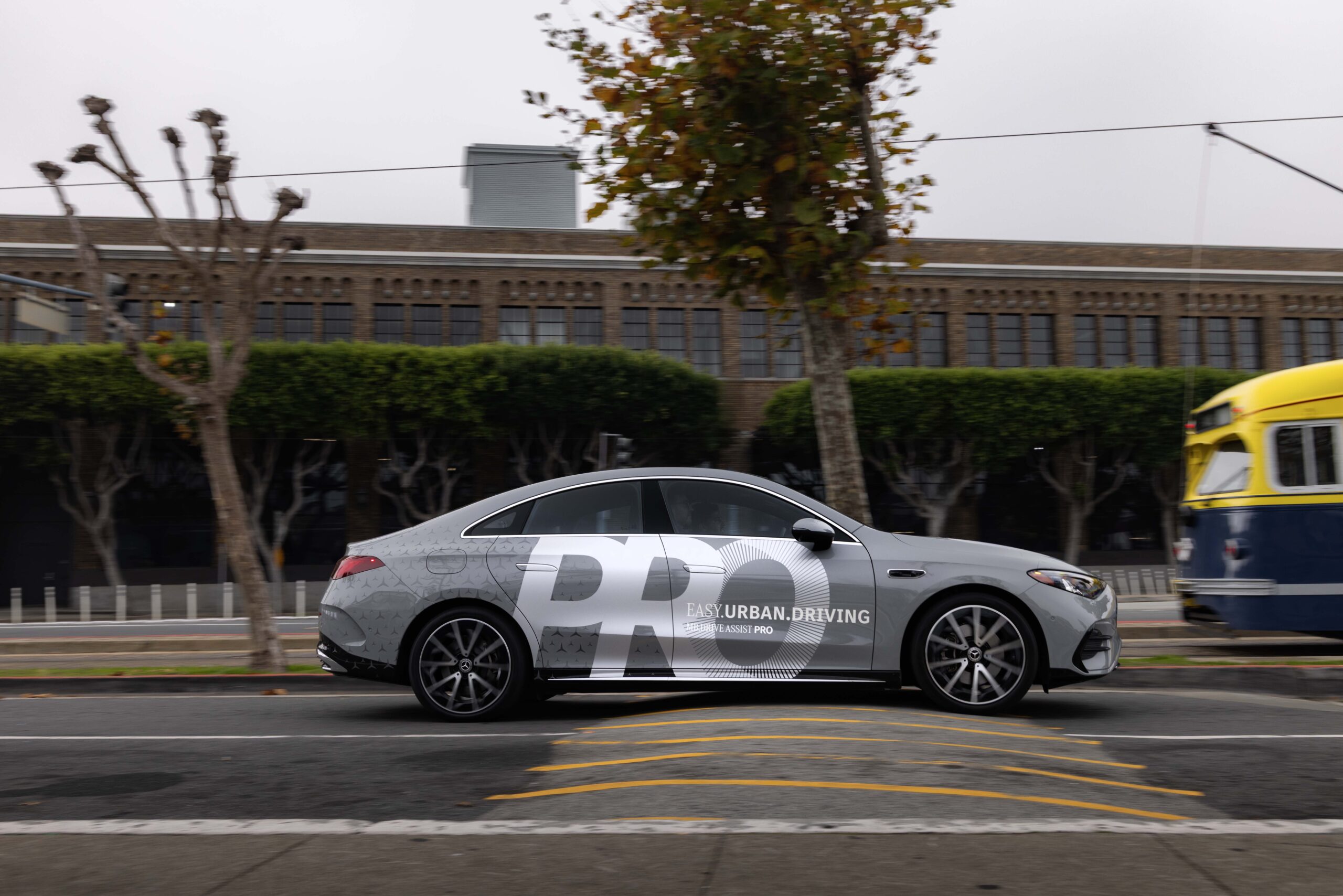 evtrend.de-mercedes-erprobt-erweiterten-level-2-autopiloten-im-stadtverkehr-von-san-francisco-25c0330-028-scaled Mercedes erprobt erweiterten Level-2-Autopiloten im Stadtverkehr von San Francisco