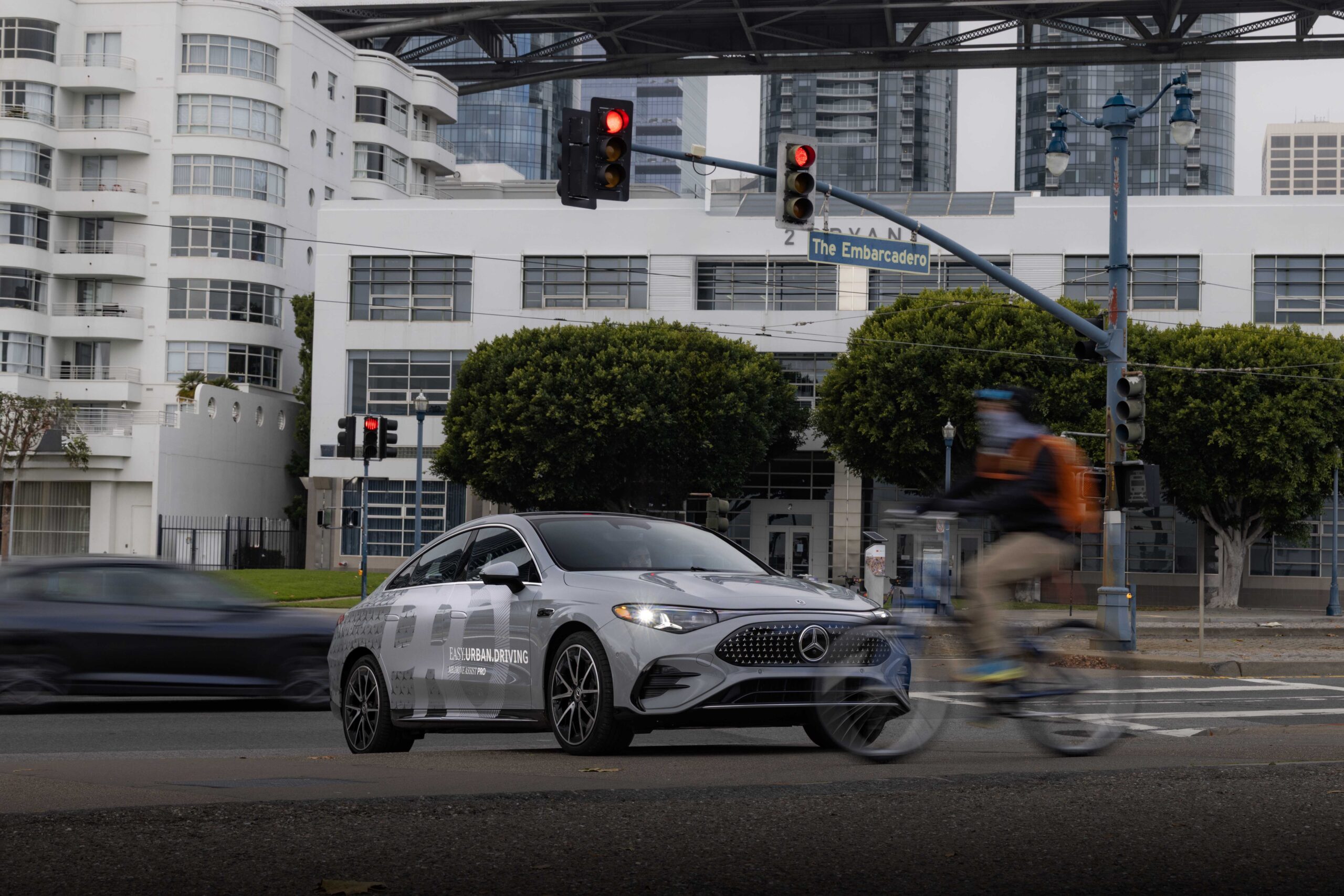 evtrend.de-mercedes-erprobt-erweiterten-level-2-autopiloten-im-stadtverkehr-von-san-francisco-25c0330-031-scaled Mercedes erprobt erweiterten Level-2-Autopiloten im Stadtverkehr von San Francisco