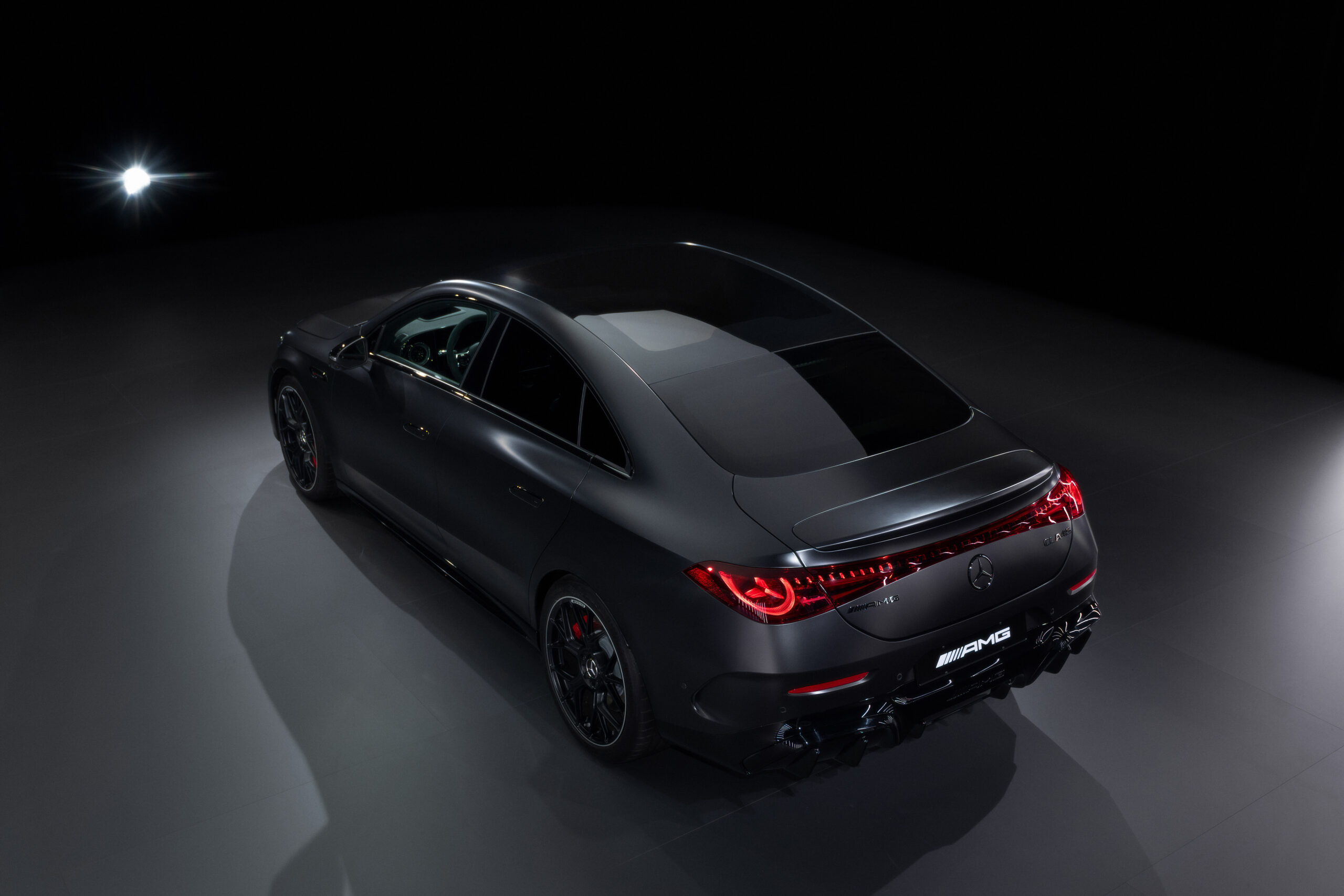 evtrend.de-mercedes-amg-cla-45-4matic-2026-680-ps-bis-zu-670-km-reichweite-und-270-kmh-alle-infos-zum-elektro-amg-24 Mercedes-AMG CLA 45 4MATIC+ (2026): 680 PS, bis zu 670 km Reichweite und 270 km/h – alle Infos zum Elektro-AMG
