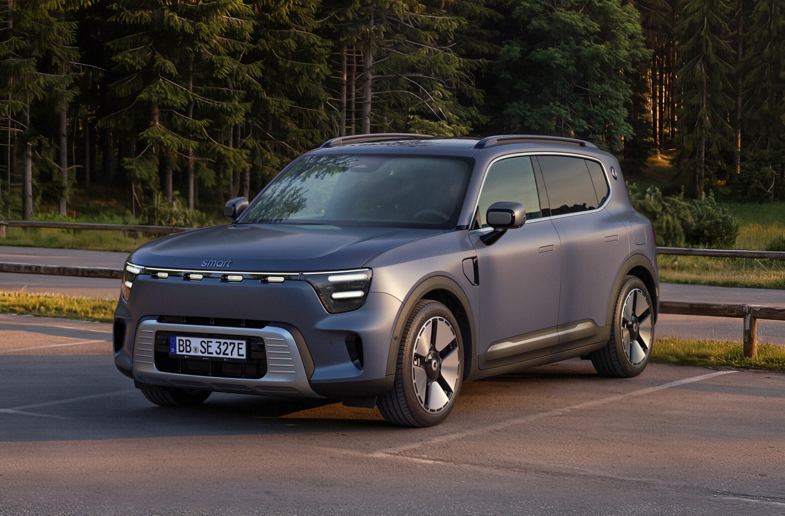 evtrend.de-smart-5-premium-jetzt-auch-mit-allradantrieb-neue-awd-version-erweitert-das-angebot-smart-hashtag5-premium-awd-interstellarblue-exterior-6-scaled smart #5 Premium jetzt auch mit Allradantrieb: Neue AWD-Version erweitert das Angebot