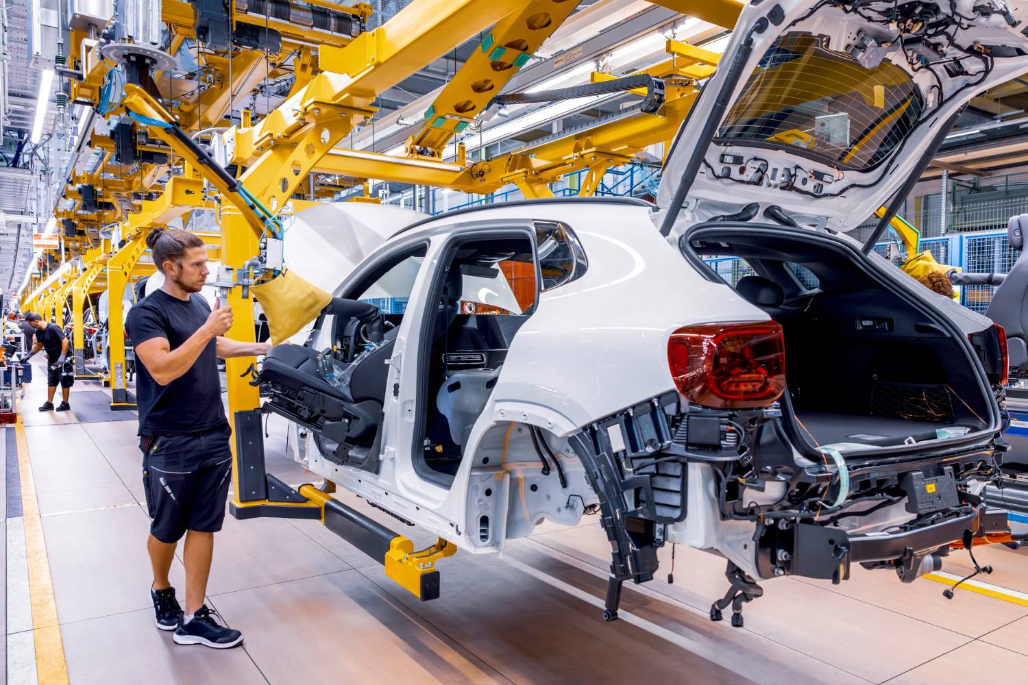 evtrend.de-neuer-vollektrischer-gla-laeuft-in-rastatt-vom-band-1600-24 Vollelektrischer Mercedes-Benz GLA läuft in Rastatt vom Band
